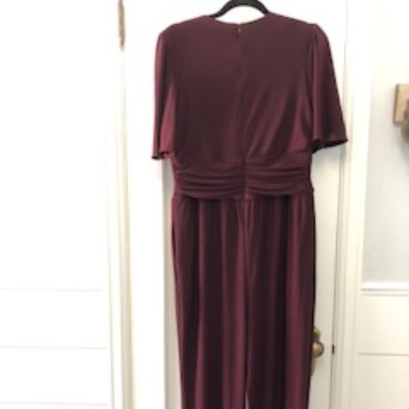 Jumpsuit by Taylor - Picture 3 of 9